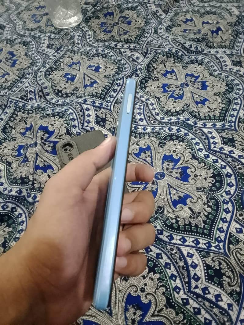 OPPO A17 4