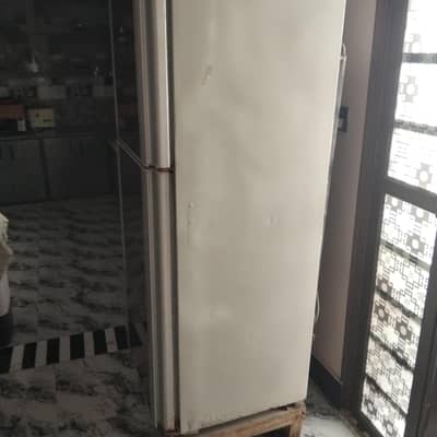 company original comparesar condition 10/10 good condition