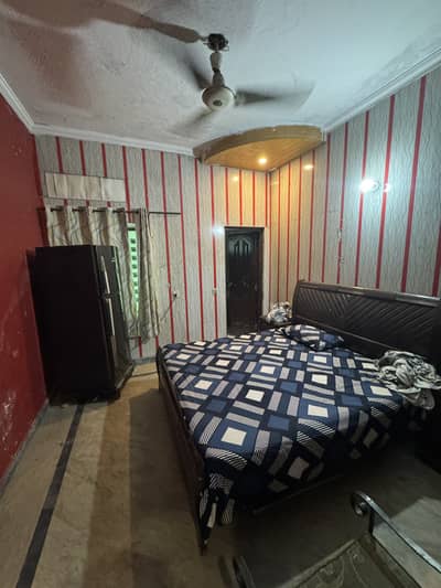 Independent Single Rooms for rent in Johar Town near Emporium Mall