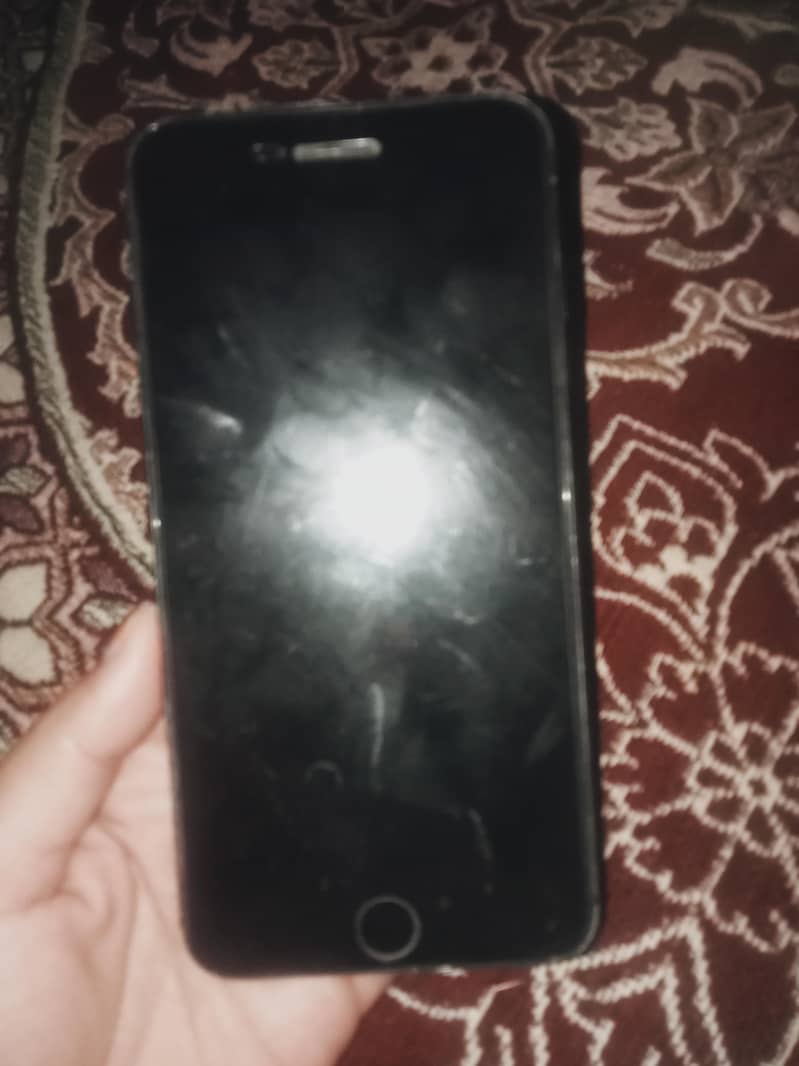 Apple iPhone 7 Plus 2