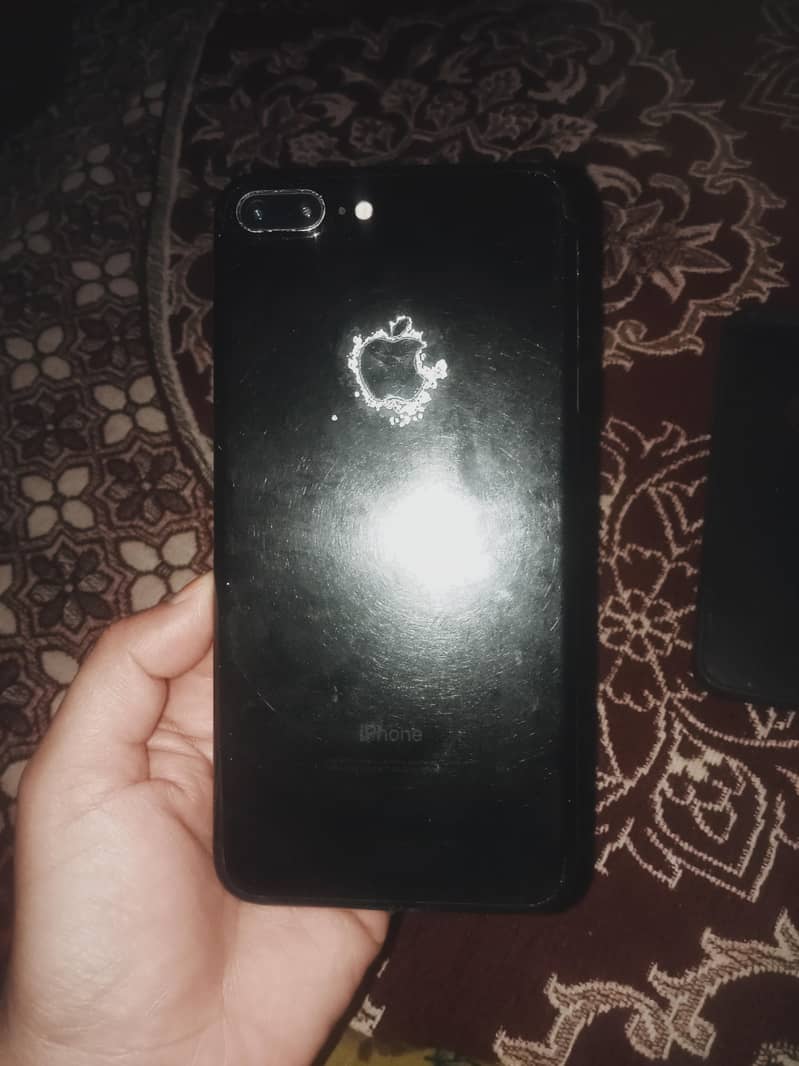 Apple iPhone 7 Plus 3
