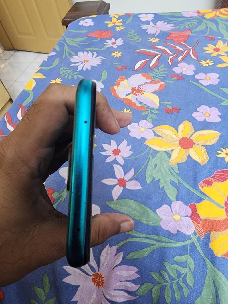 Xiaomi Redmi Note 9 Pro 4