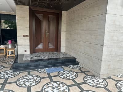 1 Kanal House Available For Sale In Bahria Town Lahore