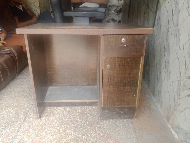 computer table 1