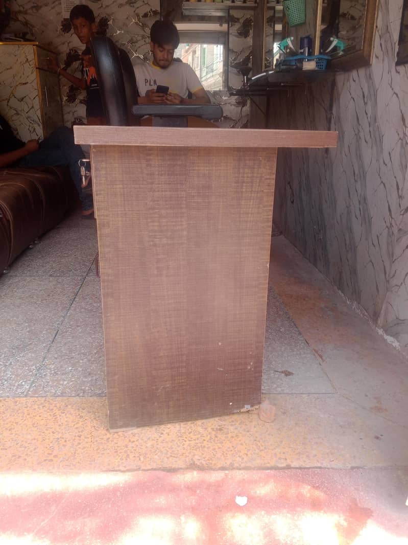 computer table 3