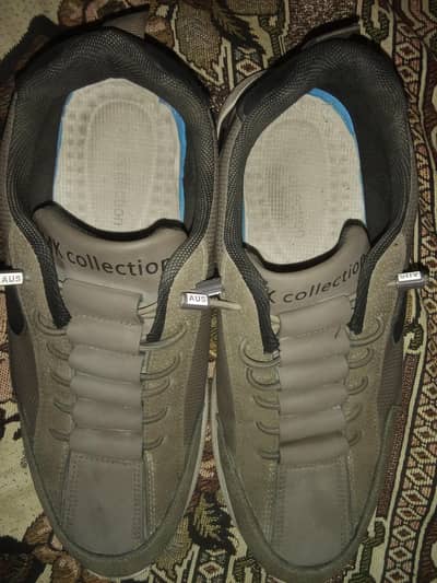 Dubai Imported Jogger Sneaker 42 Size for Men And Boys urgent sale