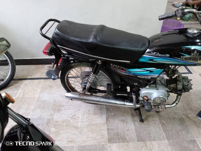 UNIQUE CD70 KARACHI 5