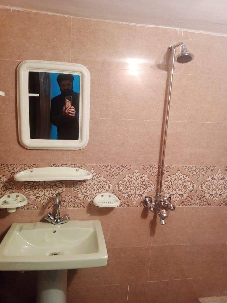 تین مرلہ سنگل گھر صنم چوک 3