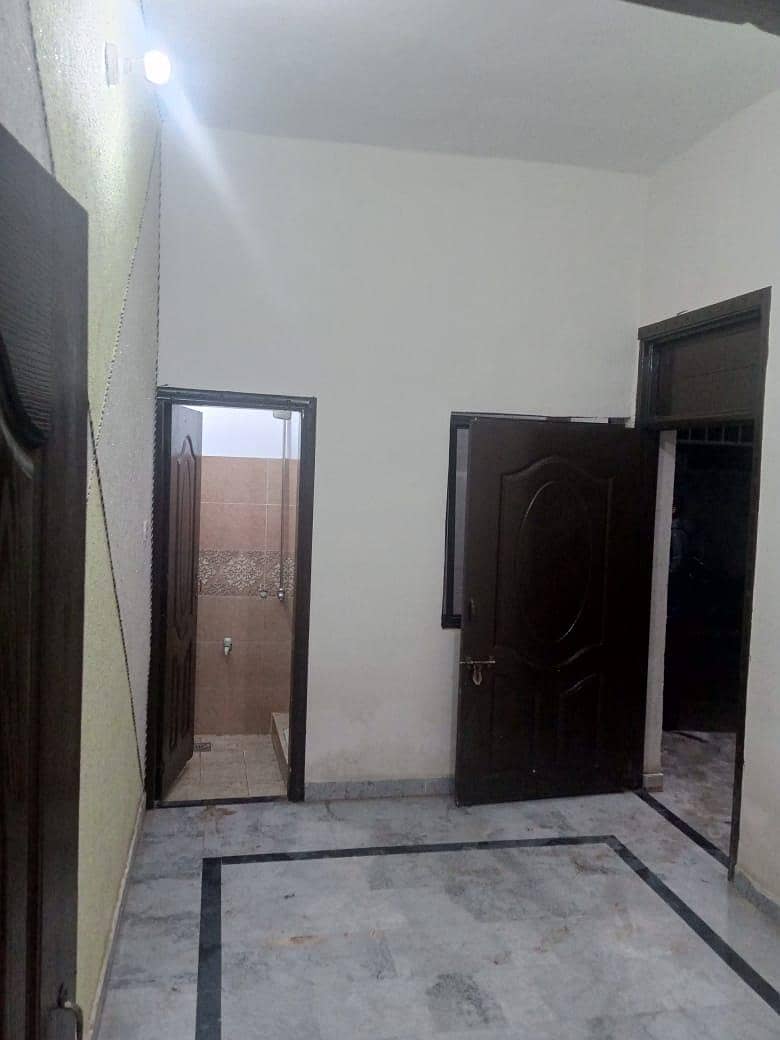 تین مرلہ سنگل گھر صنم چوک 5