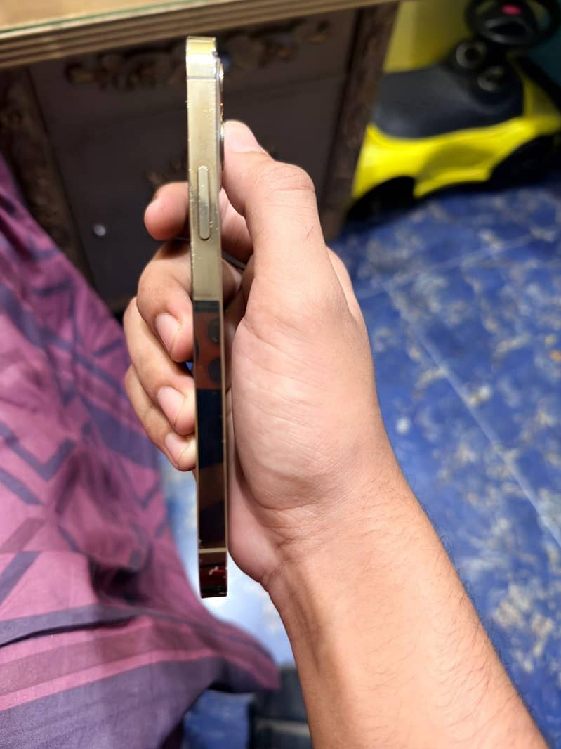Apple iPhone 12 Pro 5
