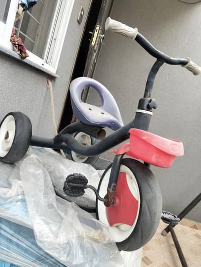 Kids Tricycle / Bachon ki Cycle – Good Condition