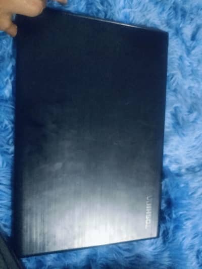 Toshiba tecra c 50 d i5 7th gen 8gb ddr4 128gb ssd