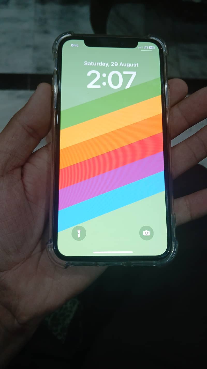 Apple iPhone X 0