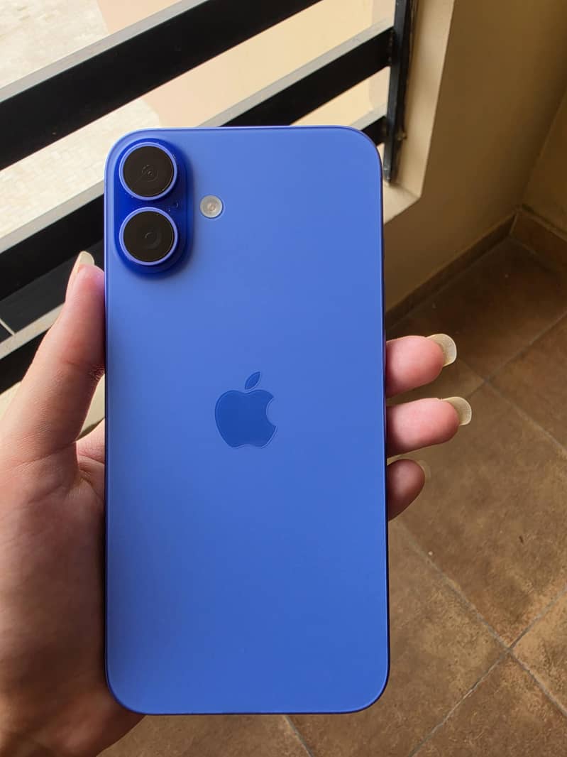 Apple iPhone 16 Plus 2