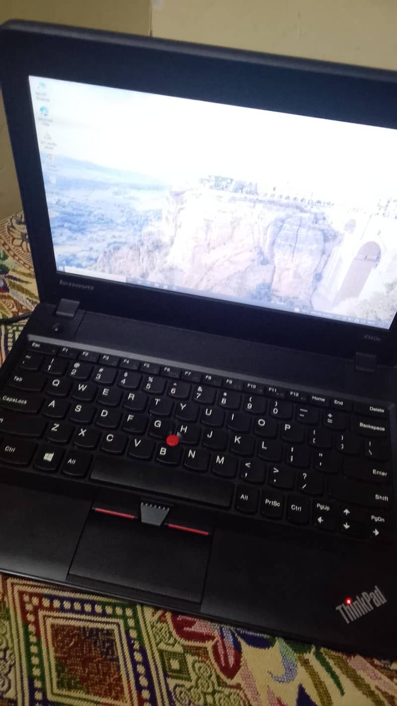 LENOVO THINKPAD 8