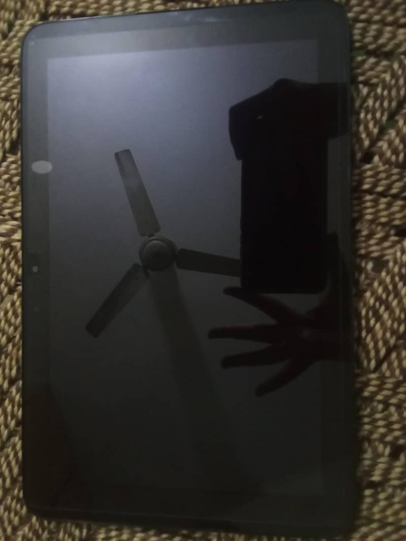 QUA TAB 0