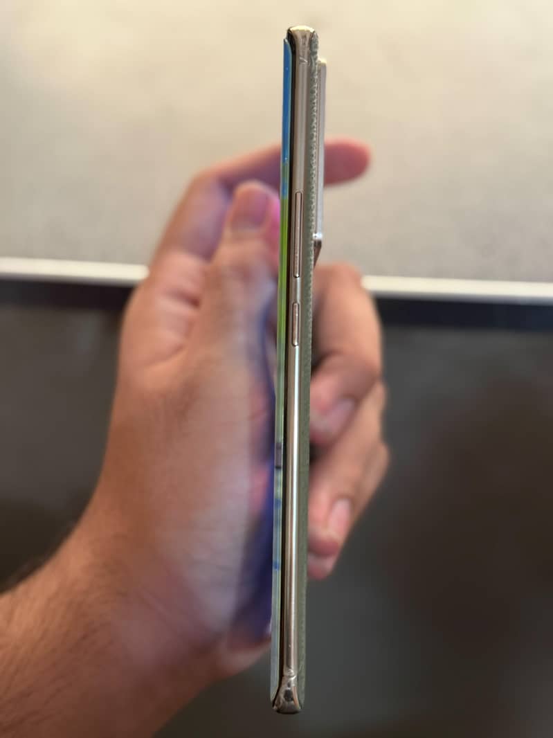 Infinix Note 40 Pro 3