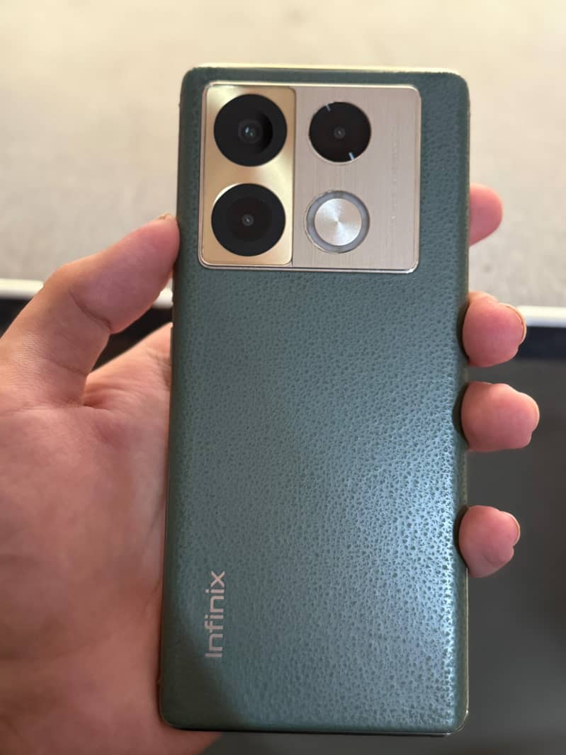 Infinix Note 40 Pro 6