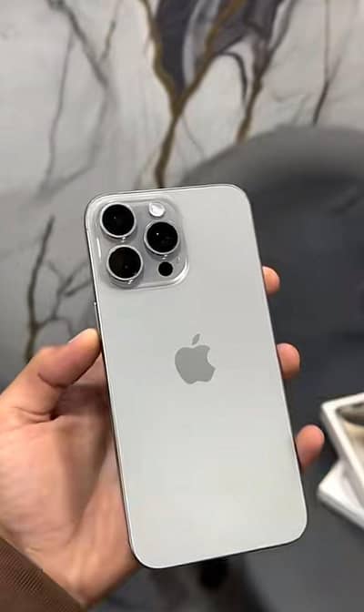 Apple iPhone 15 Pro max