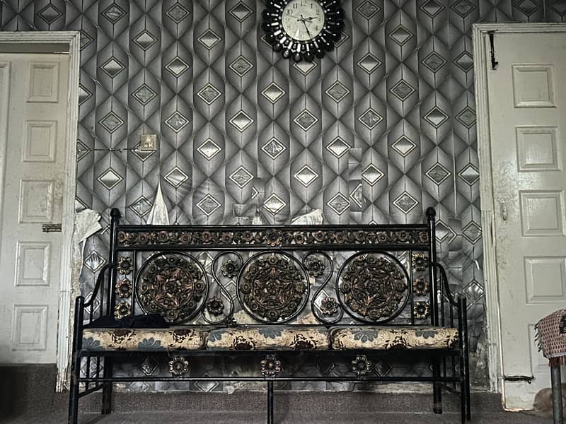 Sofa iron 0