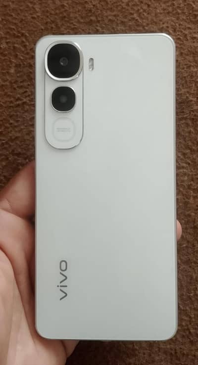 Vivo Y400
