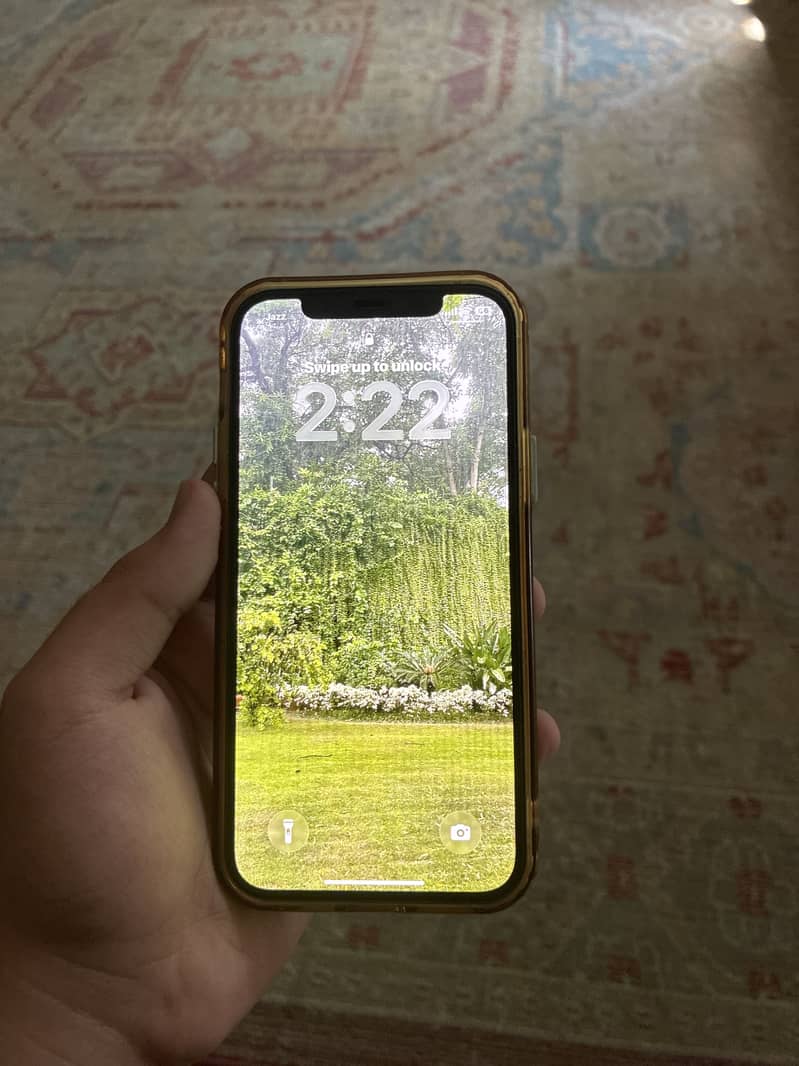 Apple iPhone 12 1