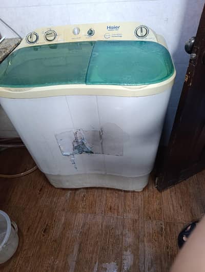 Haeir twin tub washing machine