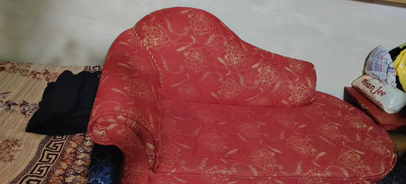 sofa good condition 0