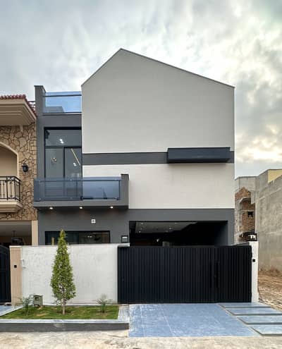 5 MARLA BRAND NEW STYLISH & SPECIOIUS HOUSE FOR SALE IN B-17 ISLAMABAD