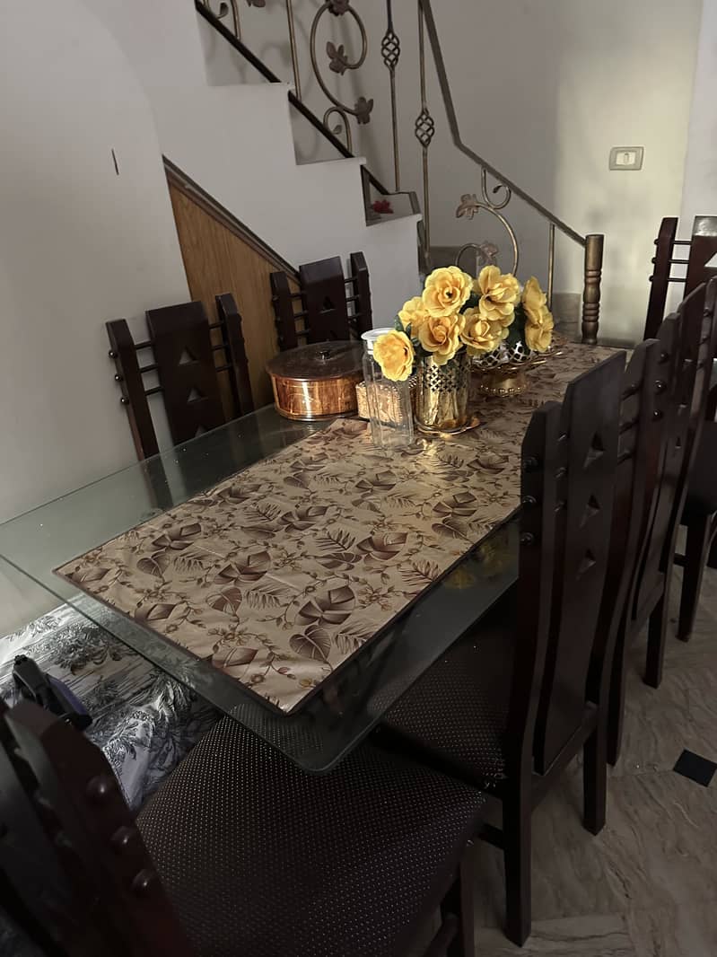 Dining table 6 seater 1