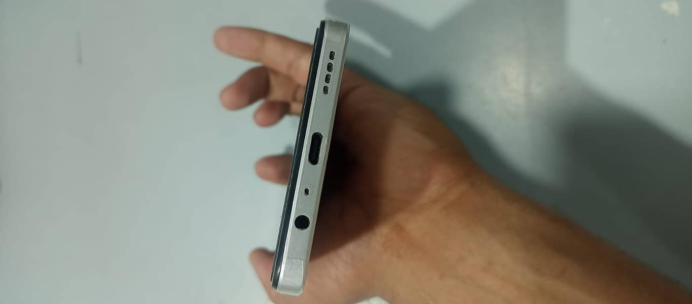 Realme C71 1