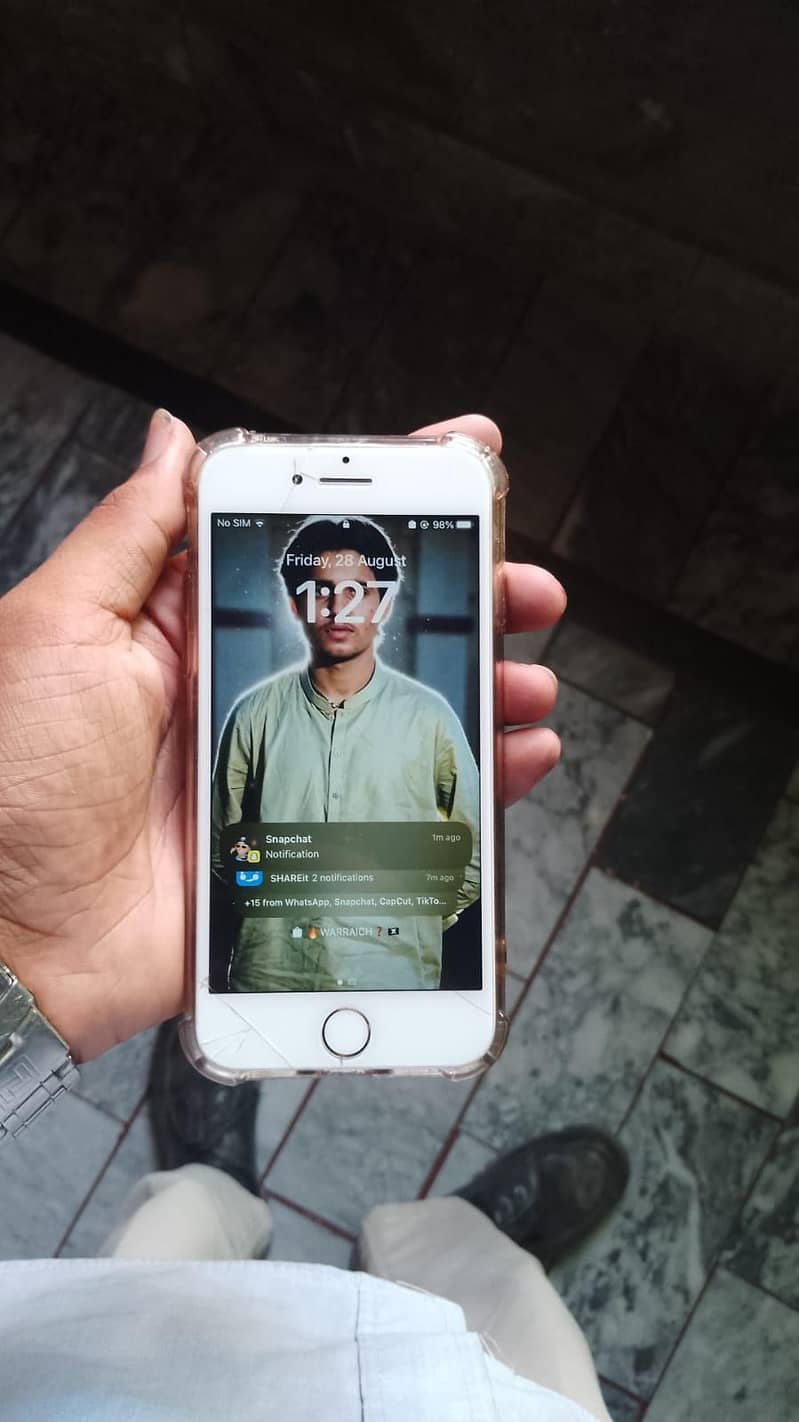 Apple iPhone 8 1
