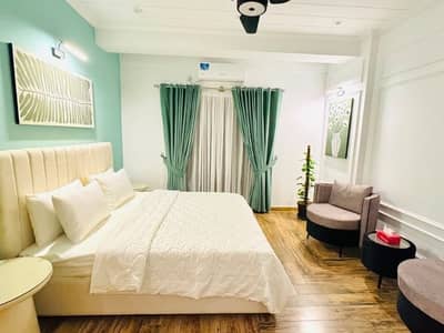Daily, Weekly Basis One Bedroom Fully Furnished Luxury Apartment Available For Rent, Location: Gulberg Greens Islamabad & Bahriya Town Phase 1, phase 4 or Phase 7 luxury apt available.