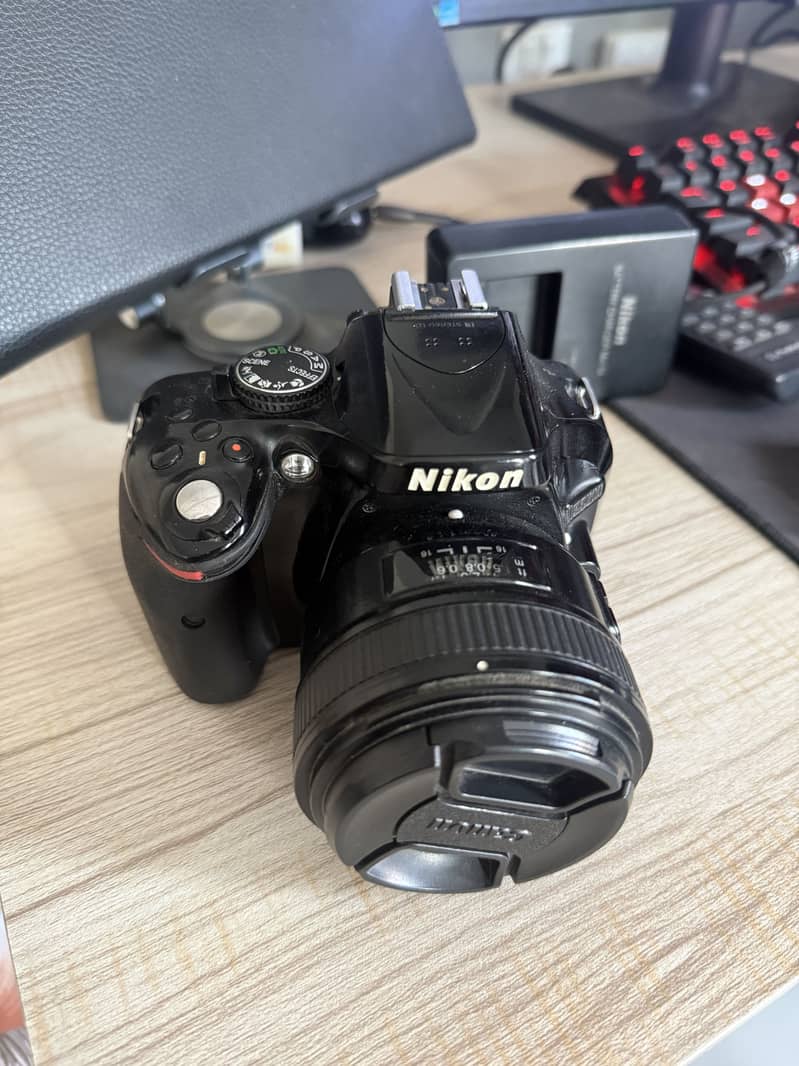 Nikon D5200 2