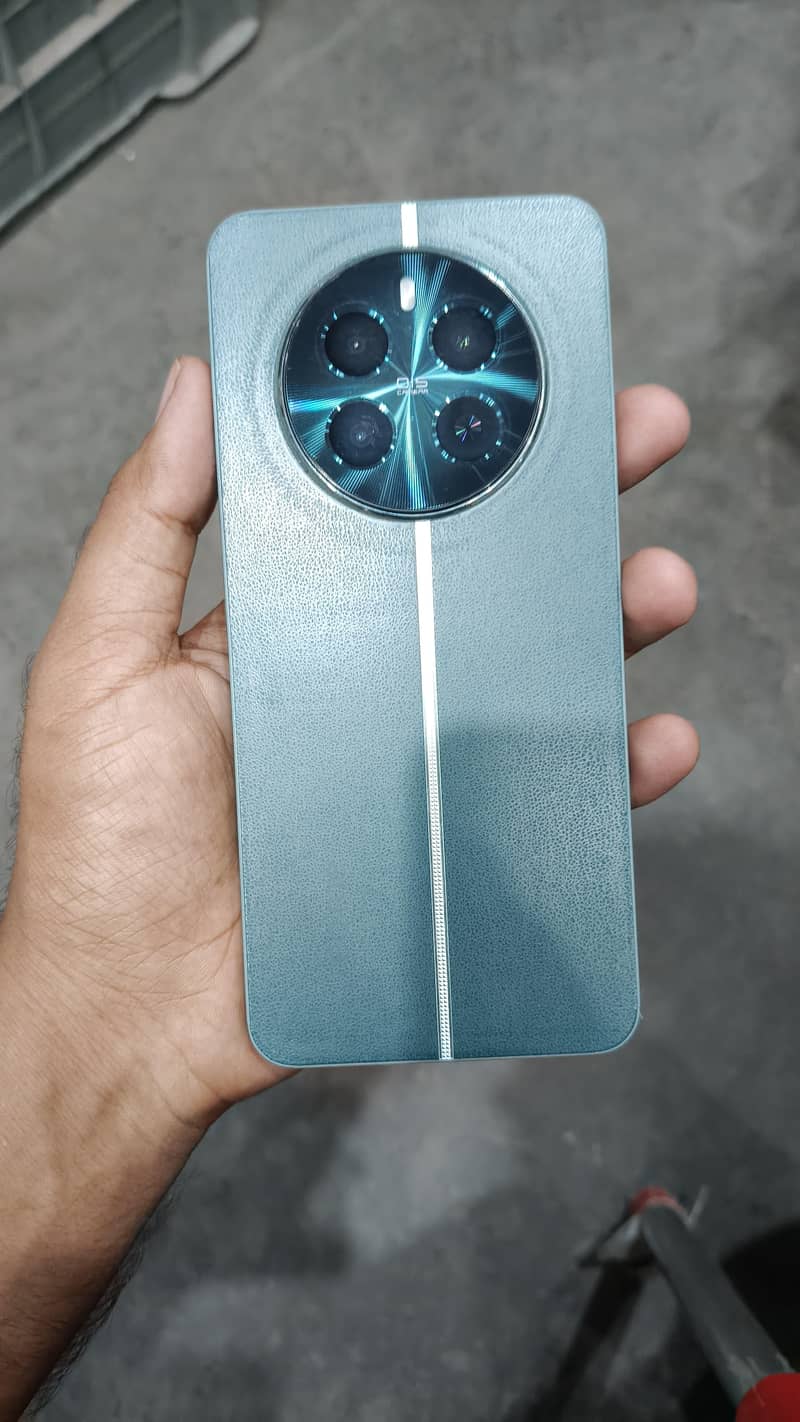 Realme 12 Plus 1