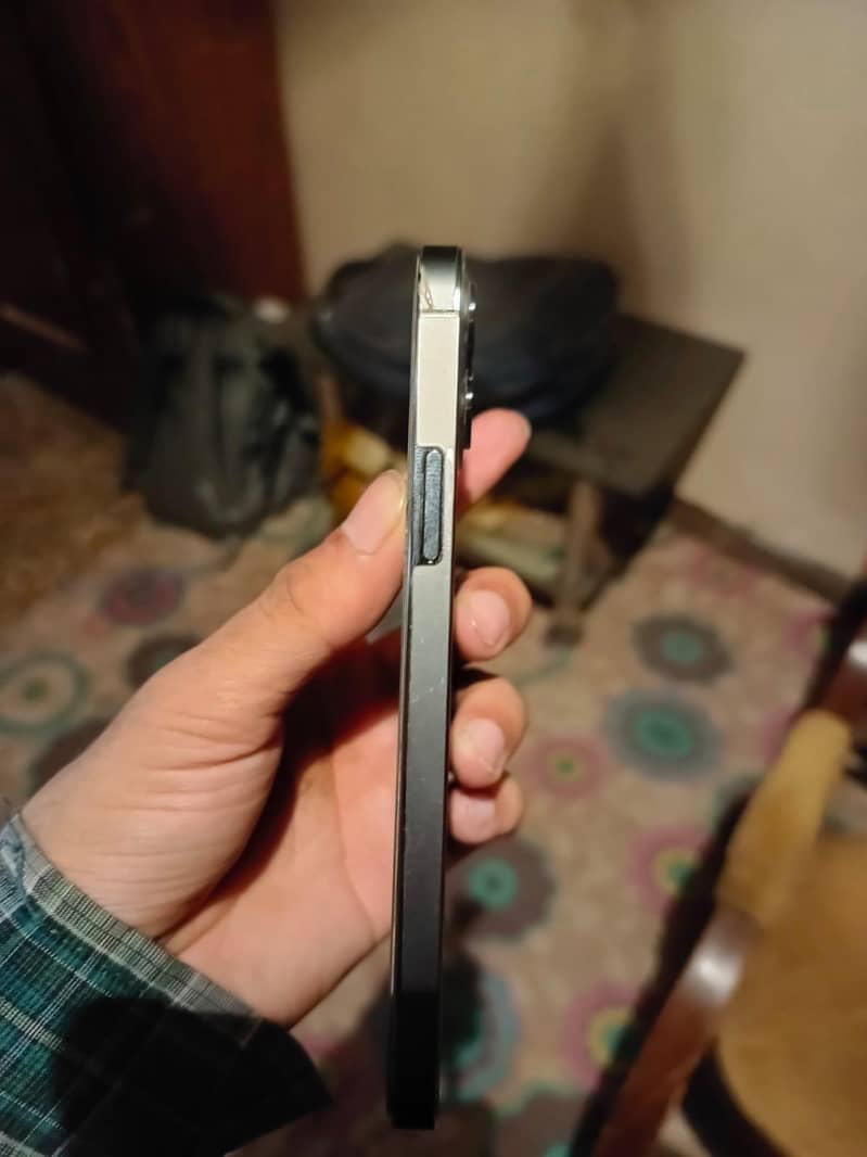 Apple iPhone 12 Pro 3