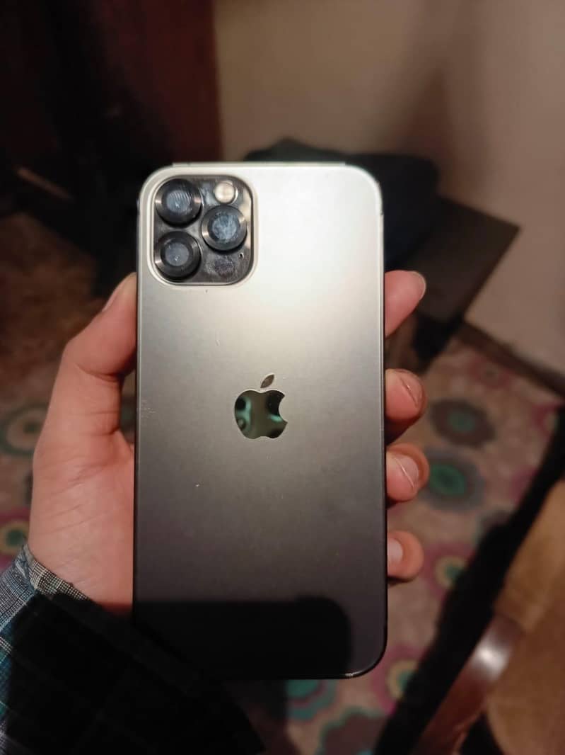 Apple iPhone 12 Pro 6