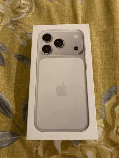 Apple iPhone 17 Pro - non active box pack