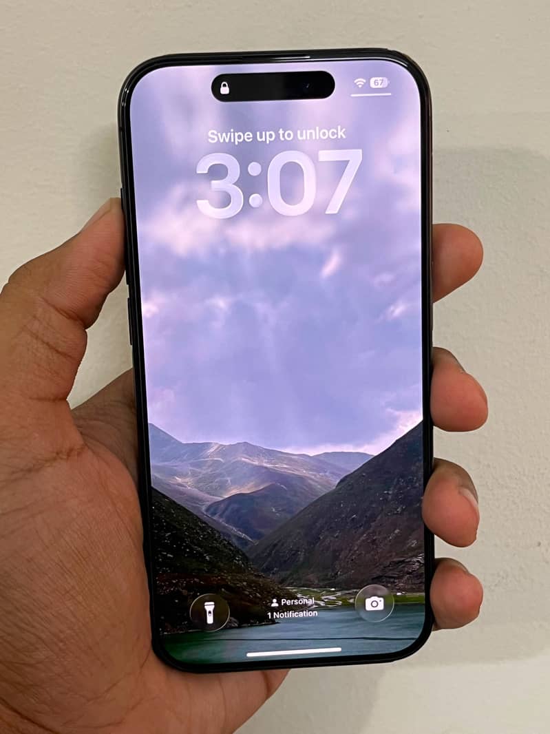 Apple iPhone 15 Pro 3