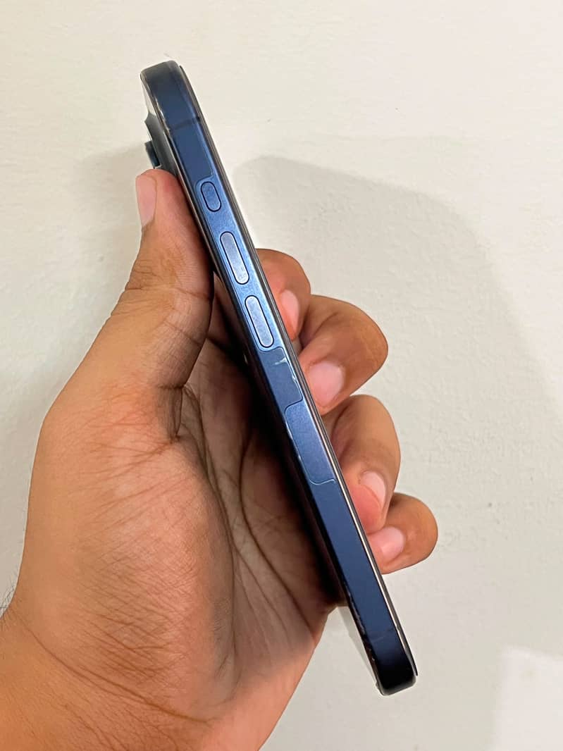 Apple iPhone 15 Pro 6