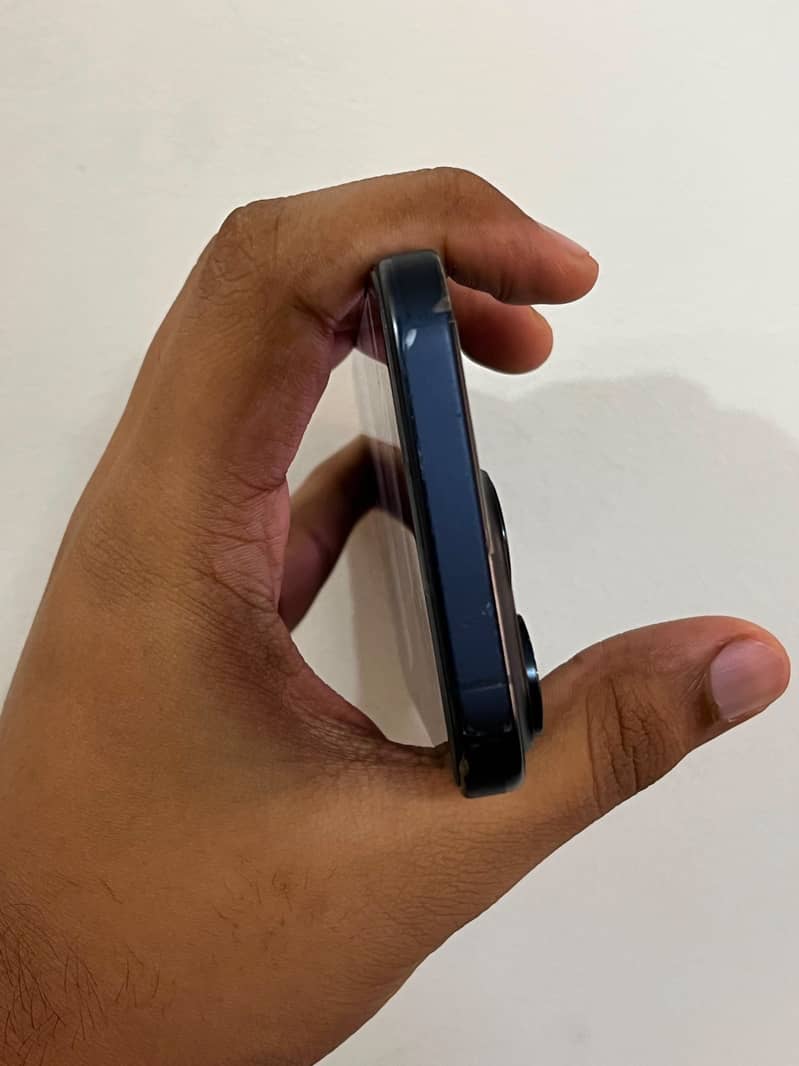 Apple iPhone 15 Pro 8