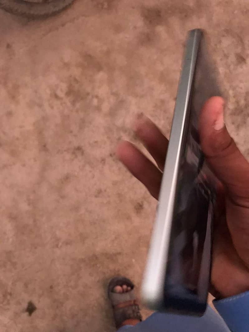 Realme Note 60x 2