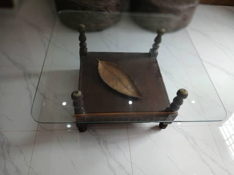 Pafi sofa and Center table 5