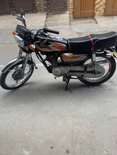 2018 model silncer dosra mila ga black wala 03184260845