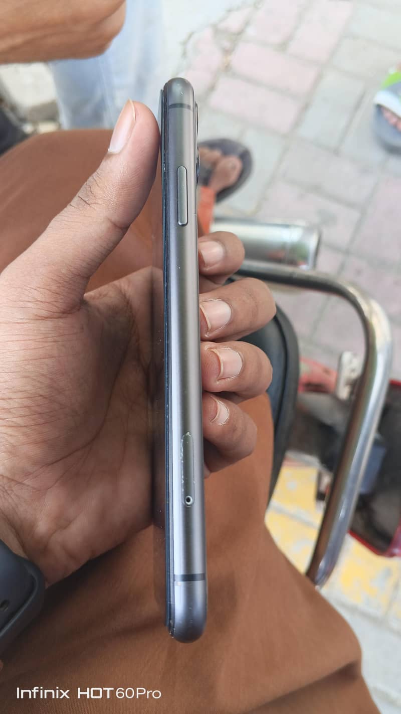 Apple iPhone 11 1