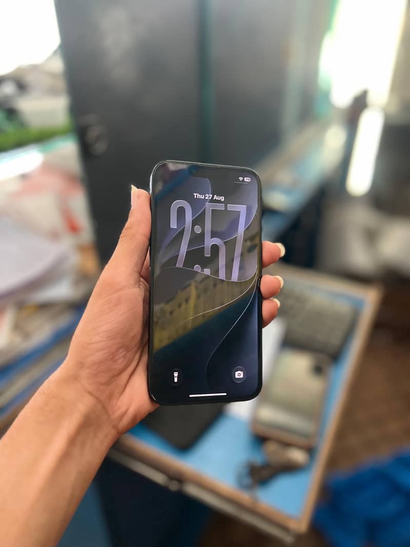 Apple iPhone 14 7