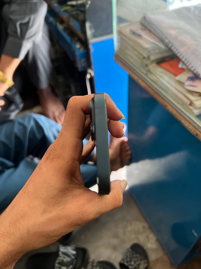 Apple iPhone 14 8