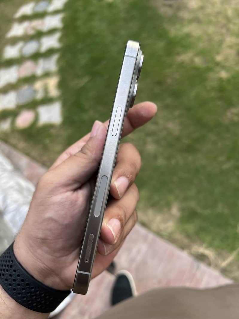Iphone 15 pro max 3