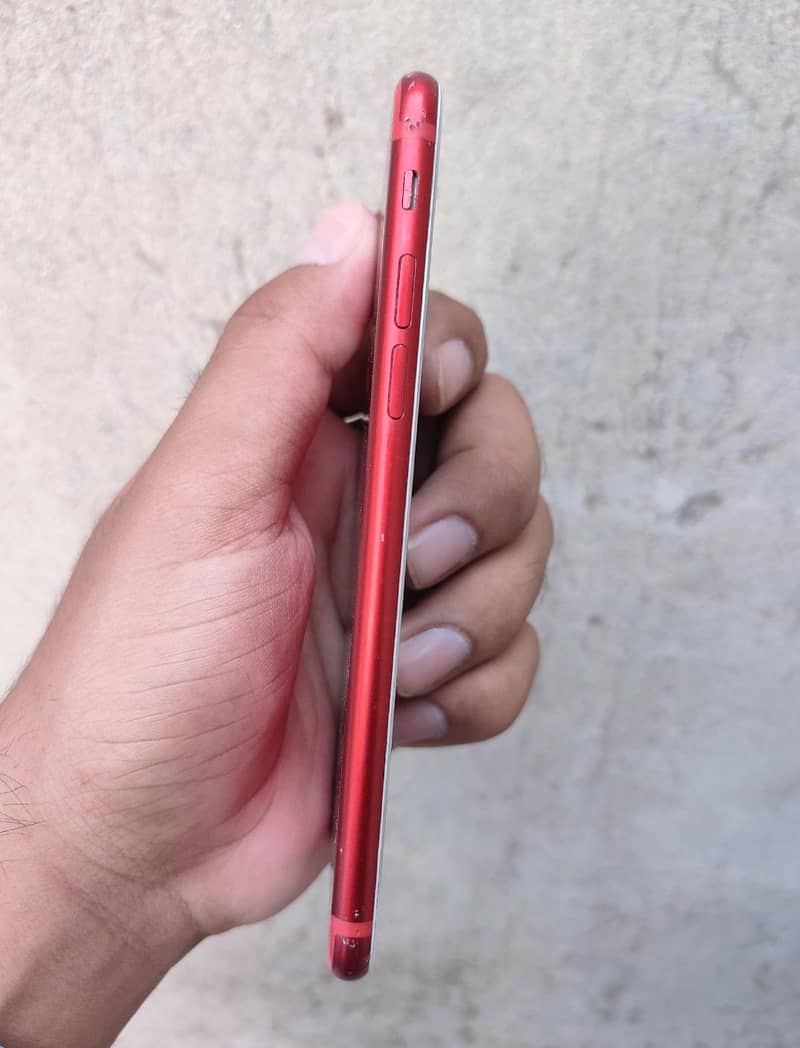 Apple iPhone 7 4