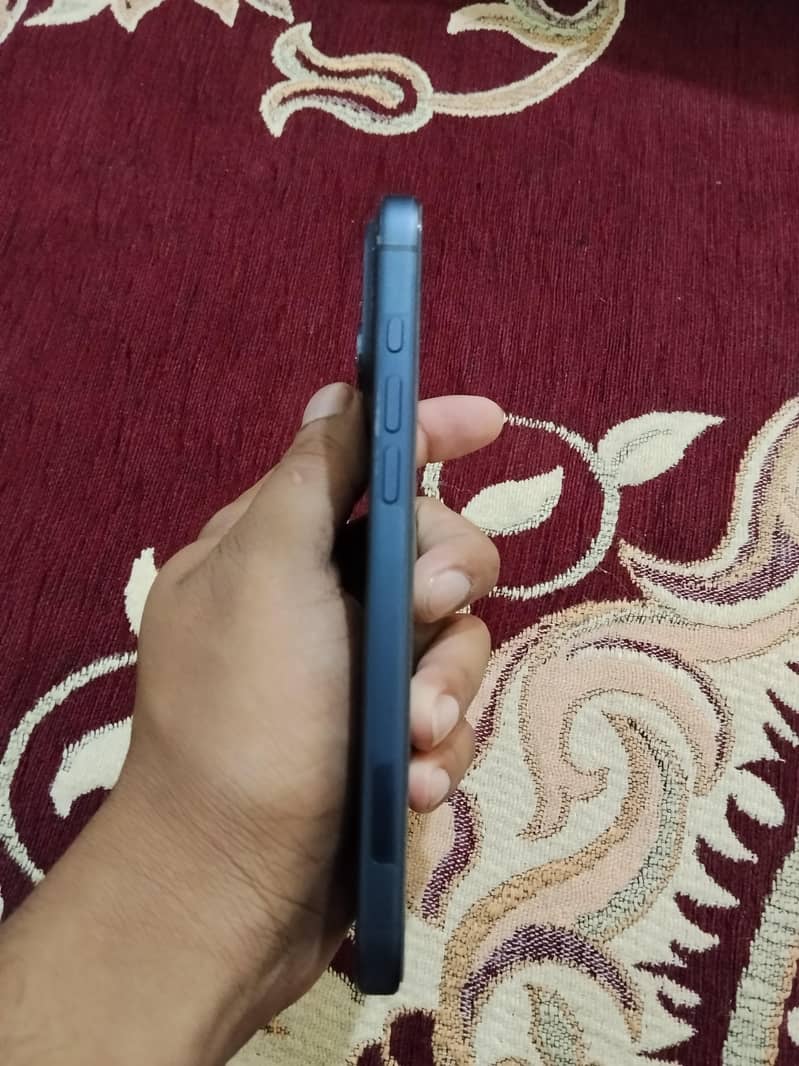 Apple iPhone 17 Pro Max 5